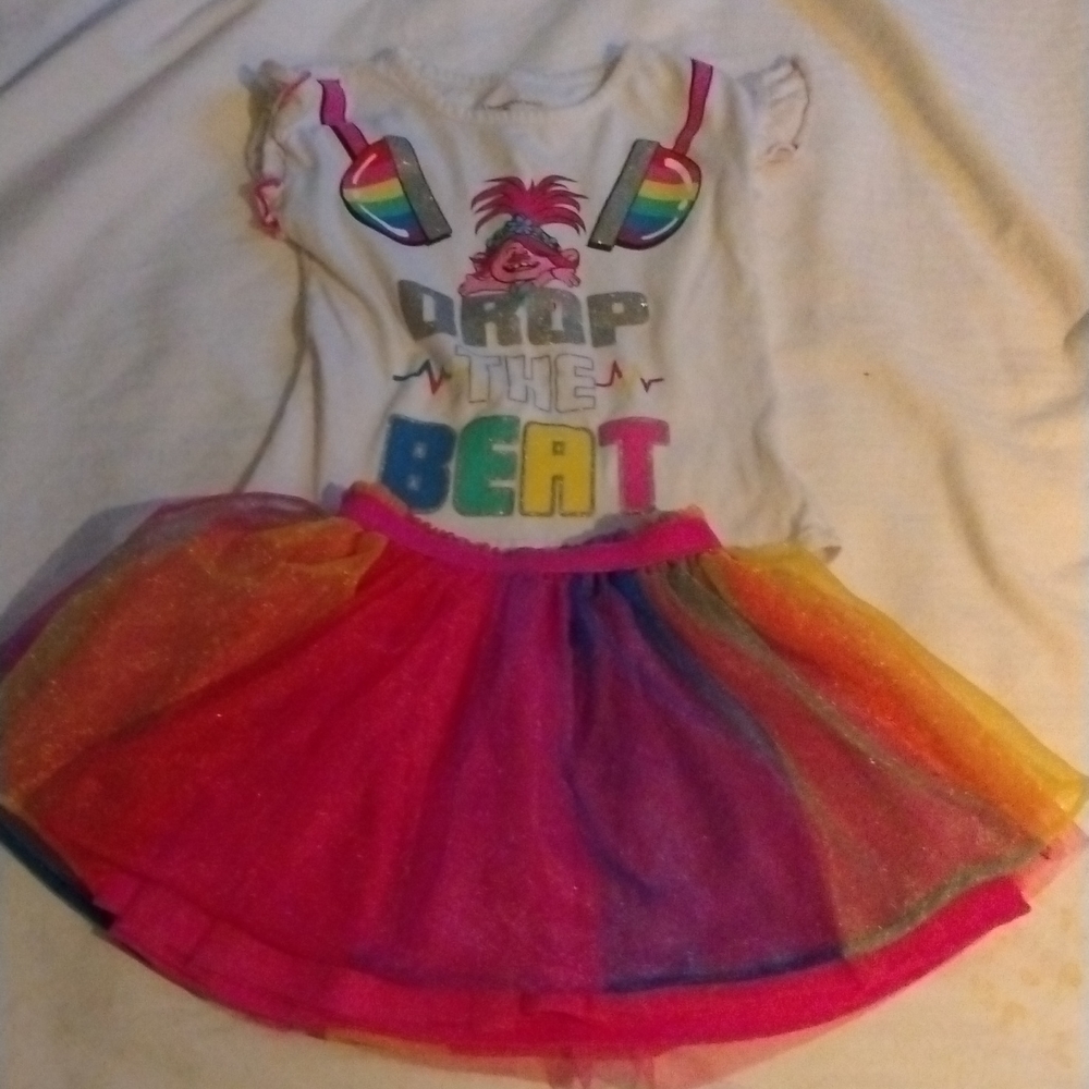 4T Rainbow skirt and shirt set